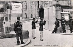 POSTAL Militaria de la VENDIMIA con los cuarteles la salida del districto