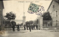 Artillería del taladro del districto de Militaria Bourges de la POSTAL de la VENDIMIA