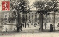 Cuarteles de Militaria Caastres de la POSTAL de la VENDIMIA del 9nos de la artillería