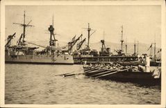 VINTAGE POSTCARD Toulon Boat small roads