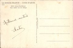 CPA Eze Une Vieille Rue du Village Femme Folklore