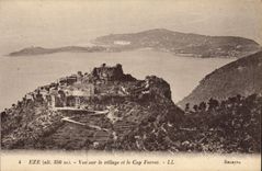 CPA Eze Vue Sur le Village et le Cap Ferrat