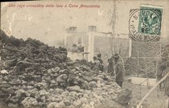 VINTAGE POSTCARD Volcan Una put circondata paved washed has Torre Annunziata
