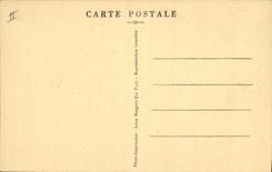 CPA Folklore La France centrale sur les Hauts plateaux Allaitement Vache