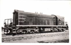 VINTAGE POSTCARD Train Engine Diesele Electrique standard has 1 Has 1 has Series 040 DA