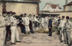 La POSTAL Militaria de la VENDIMIA acuartela servidumbre