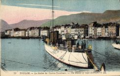 VINTAGE POSTCARD Warship Toulon the station of Against destroyers