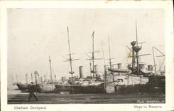 CPA Bateau de guerre Chatham Dockyard Ships in reserve