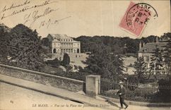 CPA Le Mans Vue sur la place des Jacobins Le Theatre 