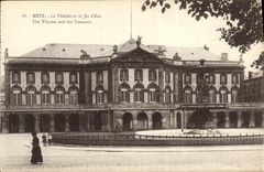 CPA Metz Le Theatre et le jet d'eau