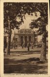 CPA Montpellier La place de la comedie et le Theatre 