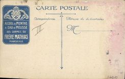 CPA Chien Chiens Publicite Alcool de menthe et eau de Melisse Carmes du Frere Mathias Marseille L'exode Militaria