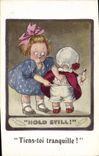 CPA Illustrateur Enfants Hold Still Tiens toi tranquille