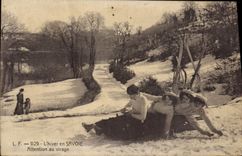 CPA Sports d'hiver Ski Savoie Attention au virage Luge 