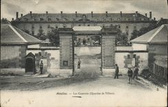 La POSTAL Militaria de la VENDIMIA acuartela Moulins los cuarteles Quartie de Villars