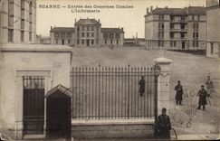 CPA Militaria Caserne Roanne Entree des casernes Combes L'infirmerie 