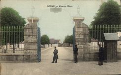 La POSTAL Militaria de la VENDIMIA acuartela los cuarteles de Cosne Binot