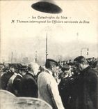 CPA Bateau de guerre la catastrophe du Iena M Thomson interrogeant les officiers survivants du Iena 