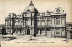 VINTAGE POSTCARD Amiens the Museum of Picadie