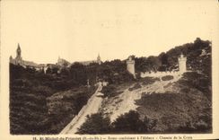 CPA St Michel de Frigolet Route Conduisant a l'abbaye Chemin de la CRoix 