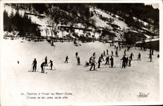 CPM Sports d'hiver Ski au Mont Dore Champ de ski pres de la ville 