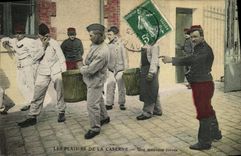 CPA Militaria Caserne Une mauvaise corvee