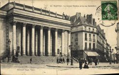CPA Nantes Le grand Theatre et la rue Crebillon 