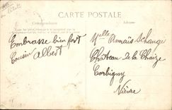 Esquí Auvergne de los deportes de invierno de la POSTAL de la VENDIMIA el esquí en el salto de Lioran con el trampolín grande