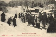 CPA Sports d'hiver Ski L'hiver dans les Vosges Concours de ski Un skieur arrive a toute vitesse 