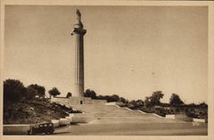 VINTAGE POSTCARD Militaria Montfaucon d' Argonne Monument raised by the Americans