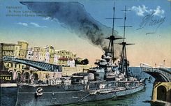 CPA Bateau Guerre Taranto 