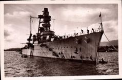 CPA Bateau Guerre Toulon la toilette d'un croiseur