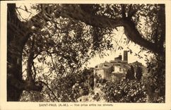 CPA Saint Paul Vue prise entre les oliviers