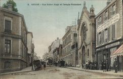 CPA Vienne Rue Victor Hugo et Temple protestant 
