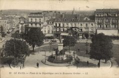 CPA Brasserie Le Mans Place de la Republique vers la brasserie Gruber 