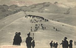 CPA Sports d'hiver Ski Luchon Vue d'ensemble sur le plateau de Superbagneres un jour de concours 