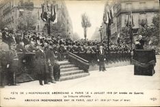 VINTAGE POSTCARD Militaria Fete American independence has Paris official Tribune July 4th, 1918
