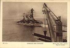 CPA Bateau Guerre Exercice des cuirasses 