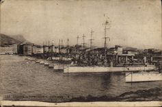 VINTAGE POSTCARD Boat War Toulon Destroyers with the small row