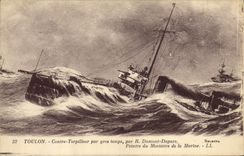 VINTAGE POSTCARD Boat Toulon War Against destroyer by heavy weather