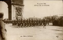 CPA Militaria Fetes de la victoire 14 juillet 1919 Defile de la Victoire Les marins americains