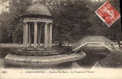 CPA Louveciennes Pavillon Du Barry le temple de l'amour