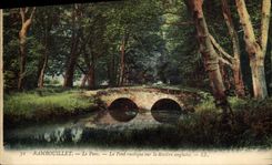 CPA Rambouillet Le Parc Le pont rustique sur la riviere anglaise