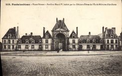 CPA Palais de Fontainebleau Place d'armes Pavillon Henri IV 