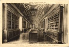 CPA Palais de Fontainebleau Galerie de Diane Bibliotheque du palais