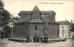 VINTAGE POSTCARD Poitiers Holy Temple Jean