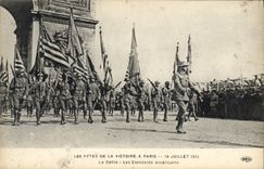VINTAGE POSTCARD Militaria Festivals of the Victoire July 14th, 1919 the procession standards American