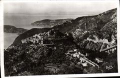 POSTAL Eze de la VENDIMIA y el camino de la cornisa media con lejos el d Antibes y Esterel del cabo