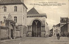CPA Besancon Temple protestant et marche couvert place Paris 