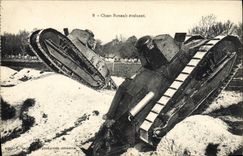 Los tanques de desarrollo/de mudanza del tanque de Militaria de la POSTAL de la VENDIMIA de Renault